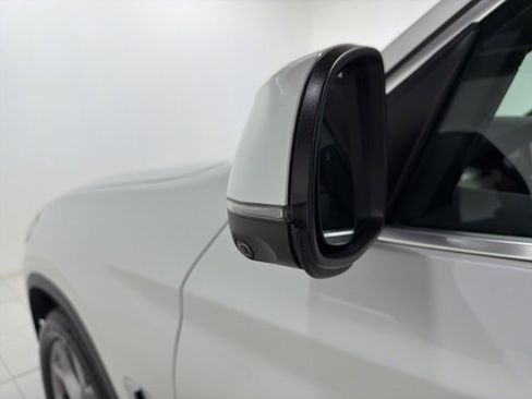 Certified 2023 BMW X3 xDrive30i w/ Premium Package image 9