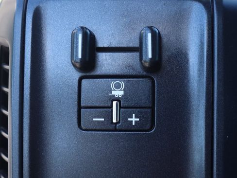 Used 2018 Chevrolet Silverado 3500 W/T w/ WT Convenience Package image 21