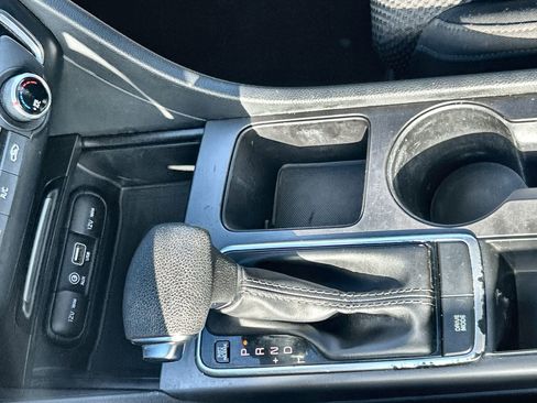 Used 2020 Kia Optima LX image 23