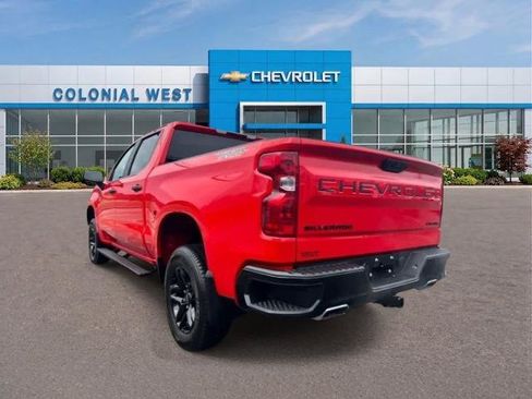 Used 2025 Chevrolet Silverado 1500 Custom Trail Boss w/ LPO, Dark Essentials Package AWD/4WD image 8
