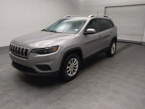 Used 2020 Jeep Cherokee Latitude AWD/4WD image 2