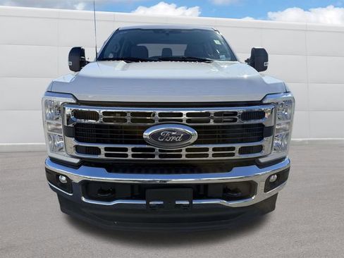 Used 2024 Ford F250 XLT w/ Snow Plow Prep Package image 11