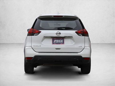 Used 2017 Nissan Rogue S AWD/4WD image 6