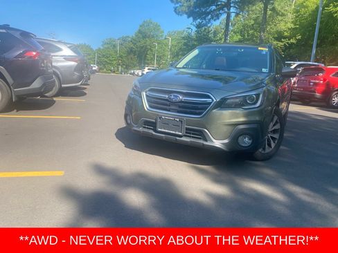 Used 2019 Subaru Outback 3.6R Touring AWD/4WD image 2