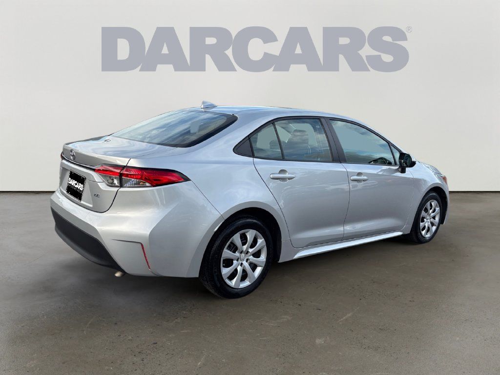 Used 2024 Toyota Corolla LE FWD image 7