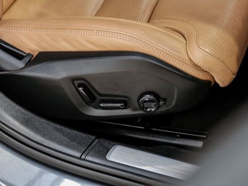 Used 2017 Volvo S90 T6 Inscription w/ Vision Package image 46