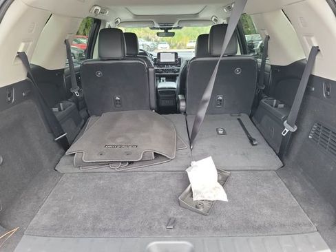 Used 2023 Nissan Pathfinder SL w/ SL Premium Package image 29