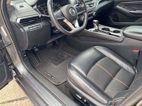 Used 2022 Nissan Altima 2.5 SR w/ Midnight Edition Package image 11