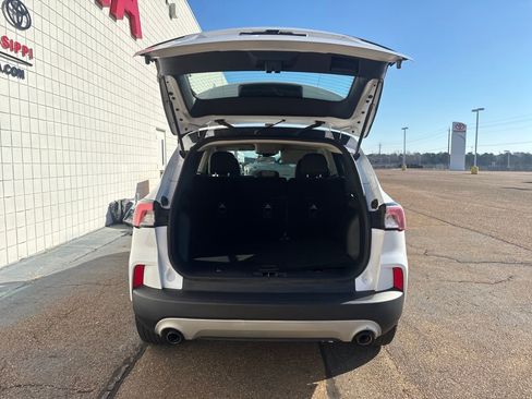 Used 2020 Ford Escape S image 27