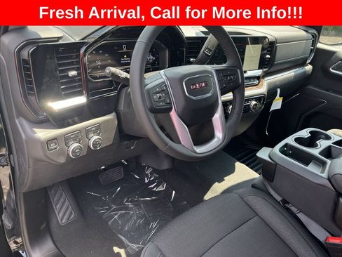 Used 2024 GMC Sierra 1500 Elevation AWD/4WD image 11