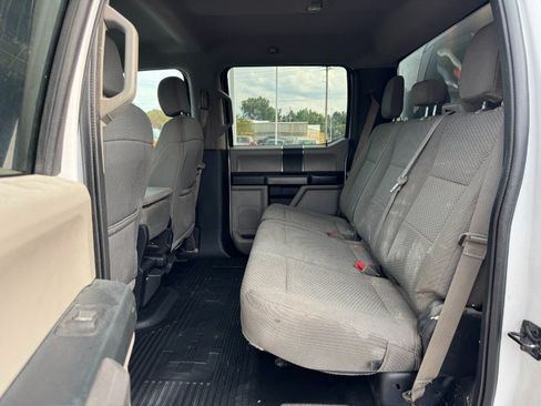 Used 2019 Ford F250 XLT w/ Camper Package AWD/4WD image 16