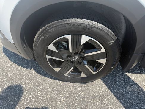 Certified 2026 Nissan Kicks SV w/ SV Premium Package AWD/4WD image 27