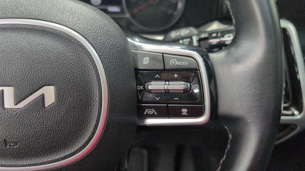 Used 2022 Kia Sorento SX FWD image 11