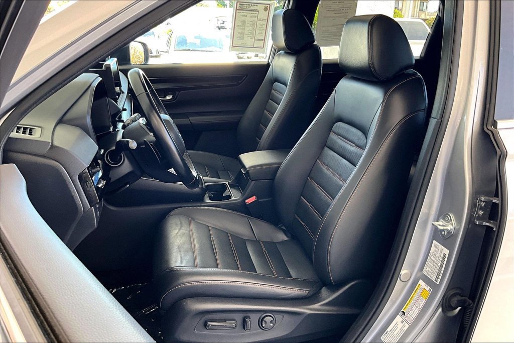 Used 2025 Honda CR-V Sport Touring image 21