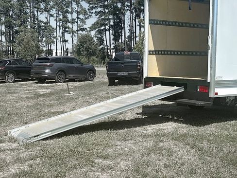 Used 2025 RAM ProMaster 3500 w/ Quick Order Package 22G SLT FWD image 15