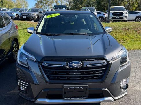 Used 2022 Subaru Forester Touring image 2
