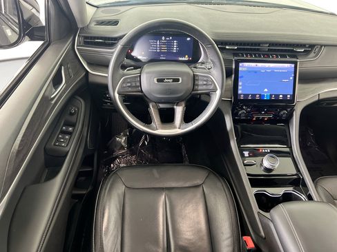 Used 2022 Jeep Grand Cherokee L Limited AWD/4WD image 22