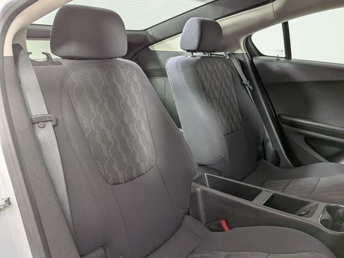 Used 2014 Chevrolet Volt FWD image 22