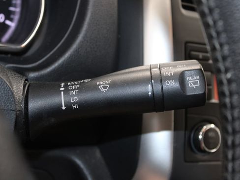 Used 2014 Nissan Versa Note SV FWD image 24