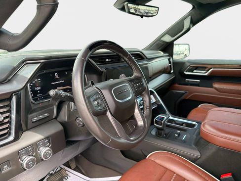 Used 2025 GMC Sierra 1500 Denali Ultimate image 41