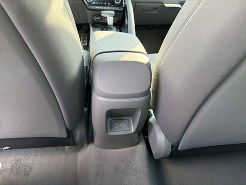 New 2026 Hyundai Elantra Sport FWD image 17