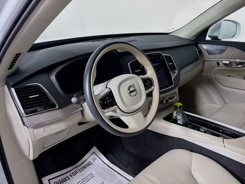 Used 2024 Volvo XC90 B6 Plus AWD/4WD image 9