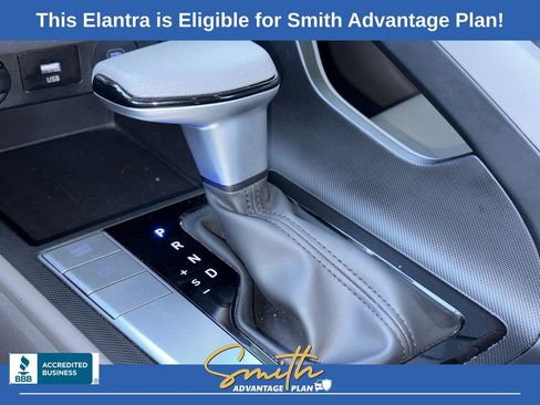 Used 2024 Hyundai Elantra SEL FWD image 18