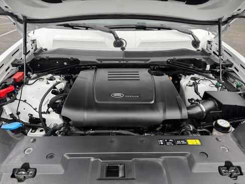 Used 2024 Land Rover Defender 110 S image 20