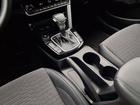 Used 2023 Kia Seltos S w/ Navigation Package image 16