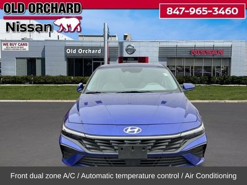 Used 2025 Hyundai Elantra SEL image 4