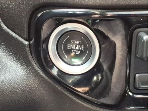 Used 2025 Chevrolet Silverado 1500 LTZ w/ LTZ Premium Package AWD/4WD image 24