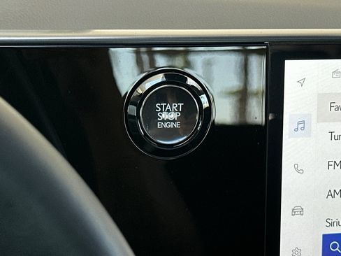 Used 2025 Lexus NX 250 FWD w/ Accessory Package (2T) image 34
