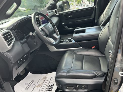 Used 2024 Toyota Tundra Platinum AWD/4WD image 12