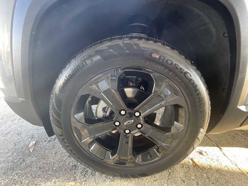 Used 2025 Chevrolet Equinox LT w/ Midnight Edition image 32