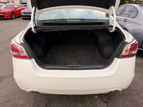 Used 2014 Nissan Altima 2.5 SV w/ Convenience Package image 7