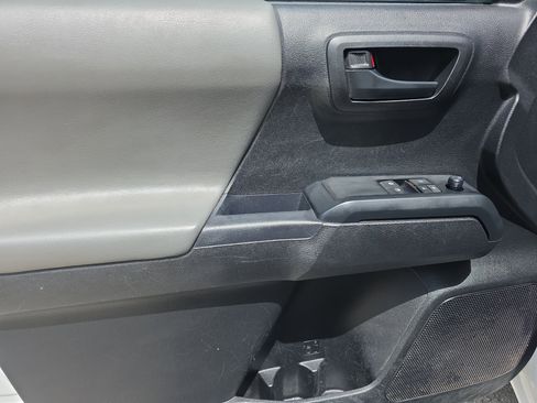 Used 2023 Toyota Tacoma SR RWD image 19