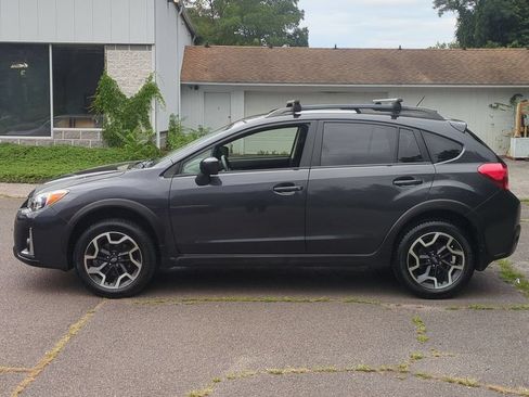 Used 2017 Subaru Crosstrek 2.0i Premium AWD/4WD image 7
