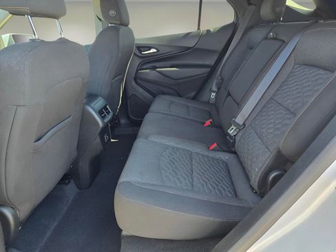 Used 2020 Chevrolet Equinox LT w/ Driver Convenience Package image 14