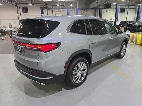 New 2026 Buick Enclave Preferred FWD image 7