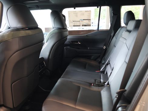 New 2026 Lexus GX 550 AWD/4WD image 33