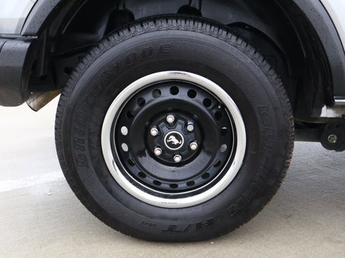 Used 2021 Ford Bronco Black Diamond image 8