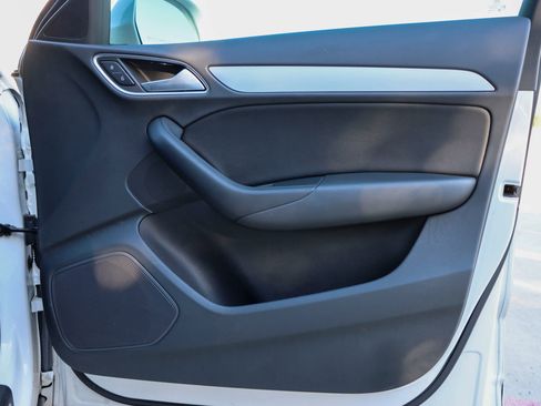 Used 2018 Audi Q3 2.0T Premium image 10