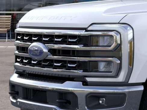 Used 2025 Ford F250 Lariat w/ Lariat Ultimate Package AWD/4WD image 17