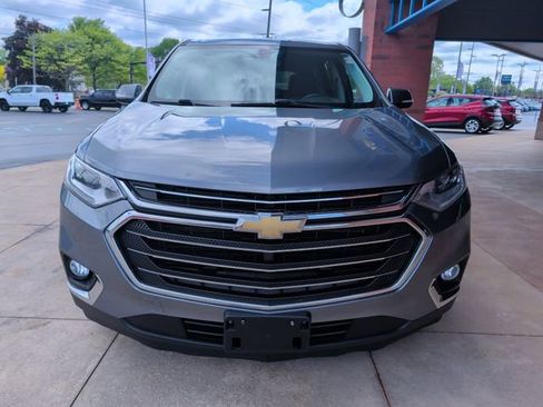 Used 2018 Chevrolet Traverse LT FWD image 11