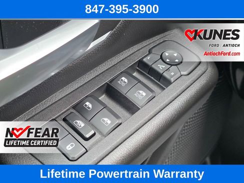 Used 2025 RAM 1500 Big Horn AWD/4WD image 40