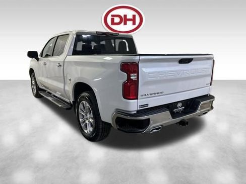 Used 2022 Chevrolet Silverado 1500 LTZ w/ LTZ Premium Package AWD/4WD image 9
