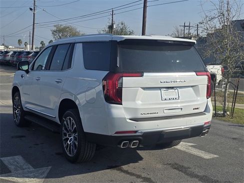 New 2026 GMC Yukon Denali image 7