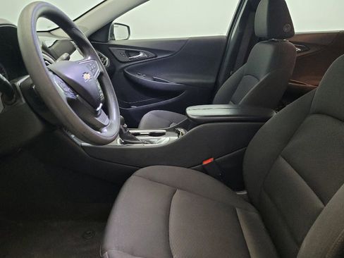 Used 2021 Chevrolet Malibu LT image 17