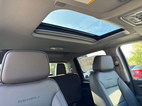 New 2026 GMC Sierra 2500 Denali w/ Denali Reserve Package image 16