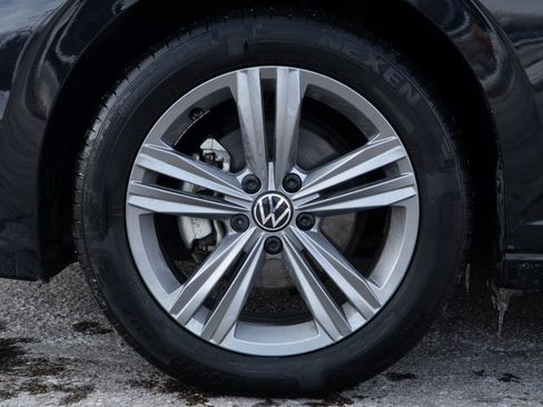 Certified 2024 Volkswagen Jetta SE w/ Panoramic Sunroof Package image 13